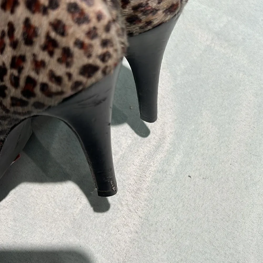 Antonio Melani Ankle Booties Leopard‎ Print Size 6.5.  B54